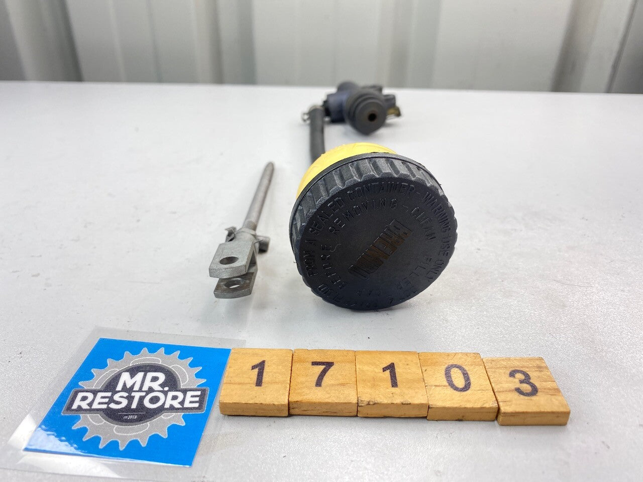BMW R1100RT R850T 259T Brake Master Cylinder, Reservoir & Plunger 34312330456
