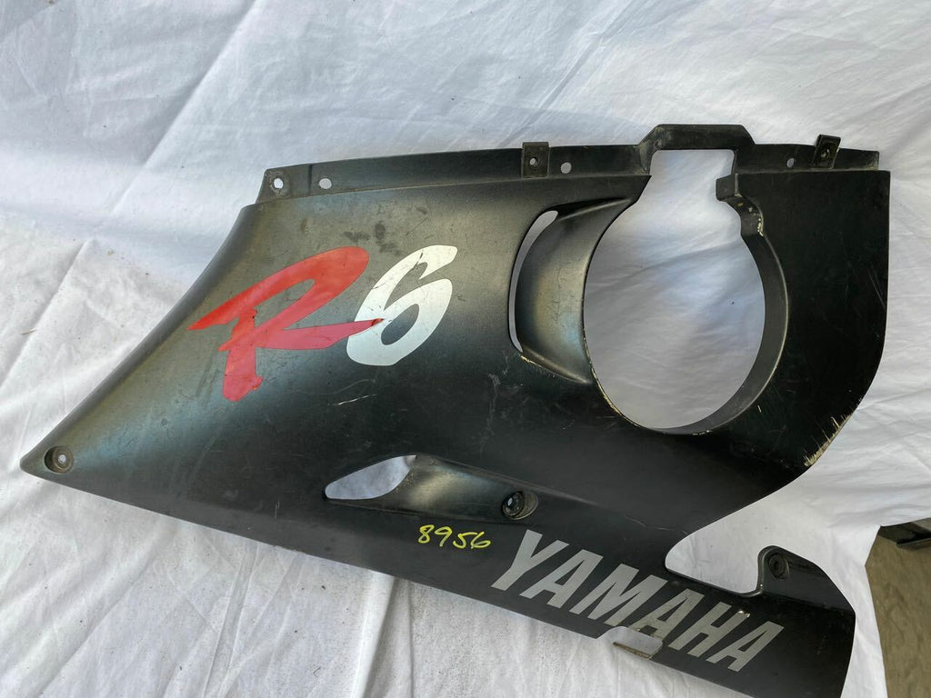 Yamaha R6 YZF 99-01 R/H Lower Fairing Panel 5EB-28385 Charcoal