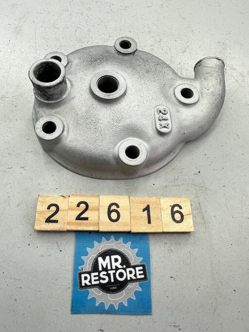Yamaha YZ125K YZ125L 1983-84 OEM Cylinder Head (24X) 24X-11111-00