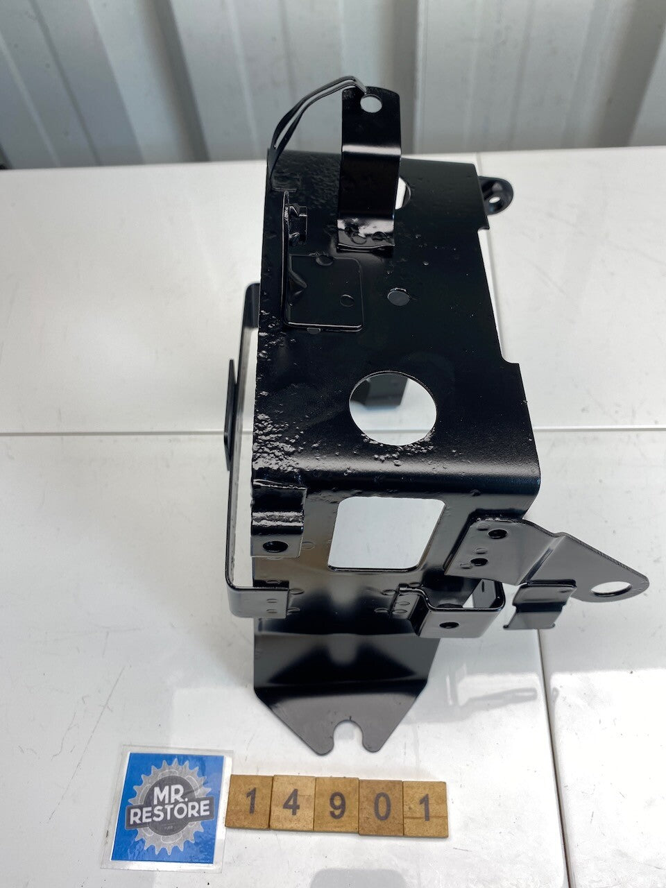 Suzuki GSXR1100 86-88 Battery Holder Box 41540-06B00 - Repainted