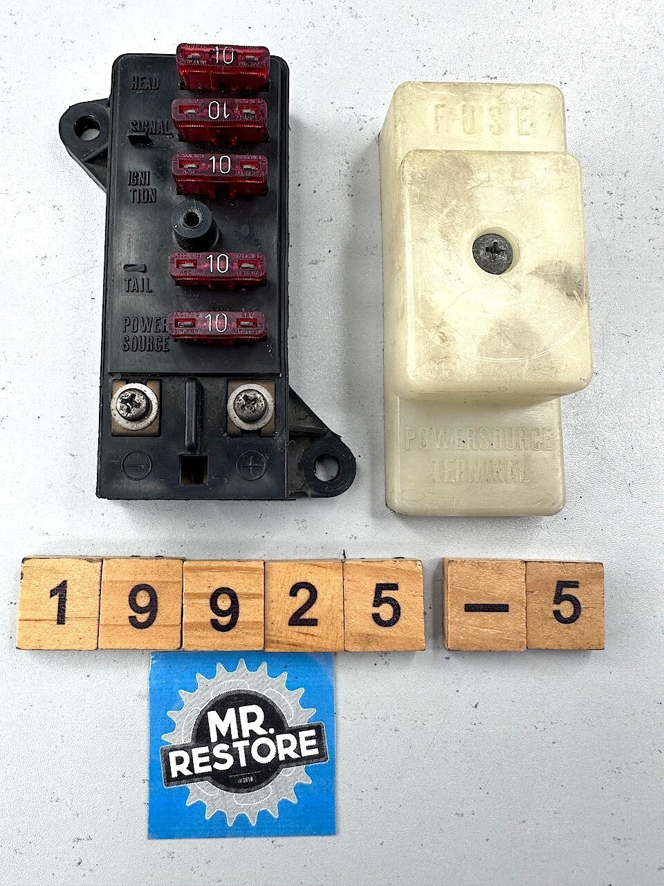 Suzuki GSXR1100 GSXR750 GSX1100 GSX750 GSX600 Fuse Box & Cover 36740-05A01