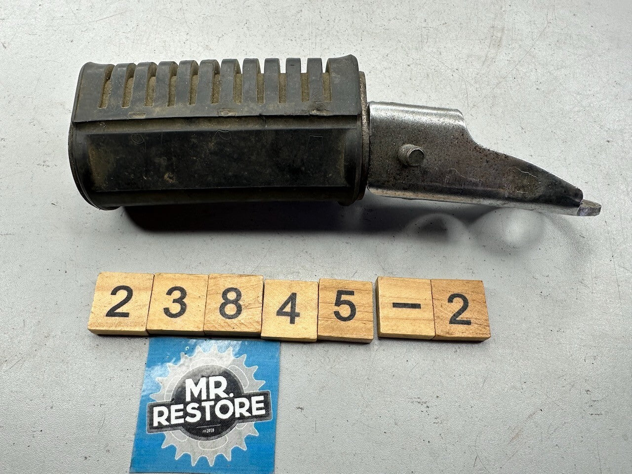 Honda CB900 Boldor CB750 Left Pillion Footrest Peg 50718-438