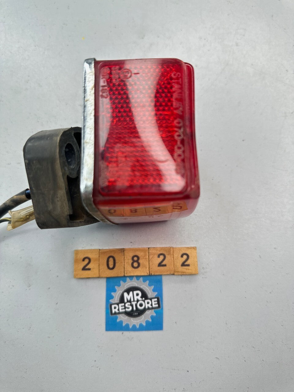 Kawasaki Z250 KZ250 Taillight Rear Light & Rubber Mount (tested) 23025-1033