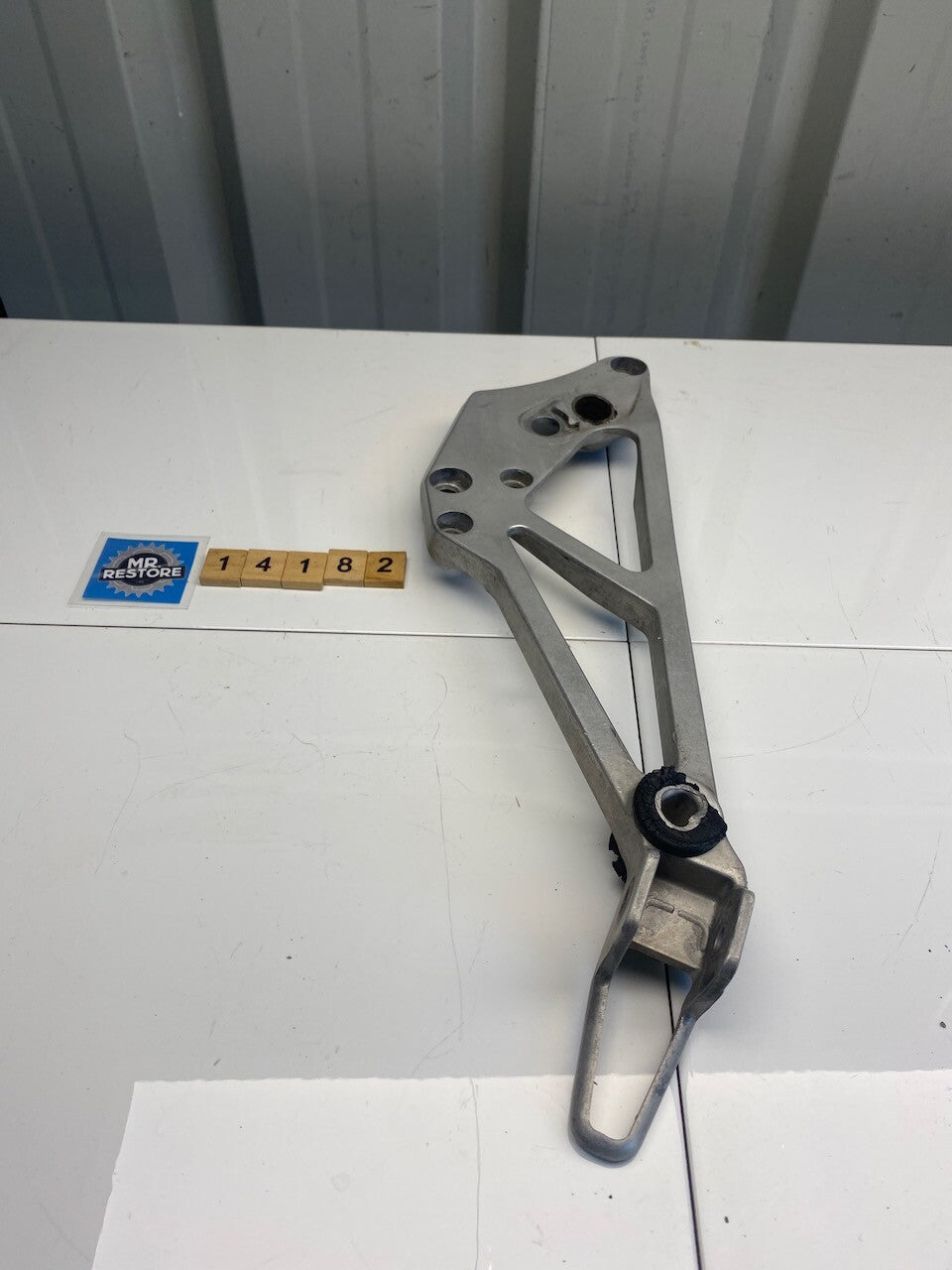 Honda VF1000 Interceptor 1984 R/H Step Footrest Bracket - 50610-MB6-010