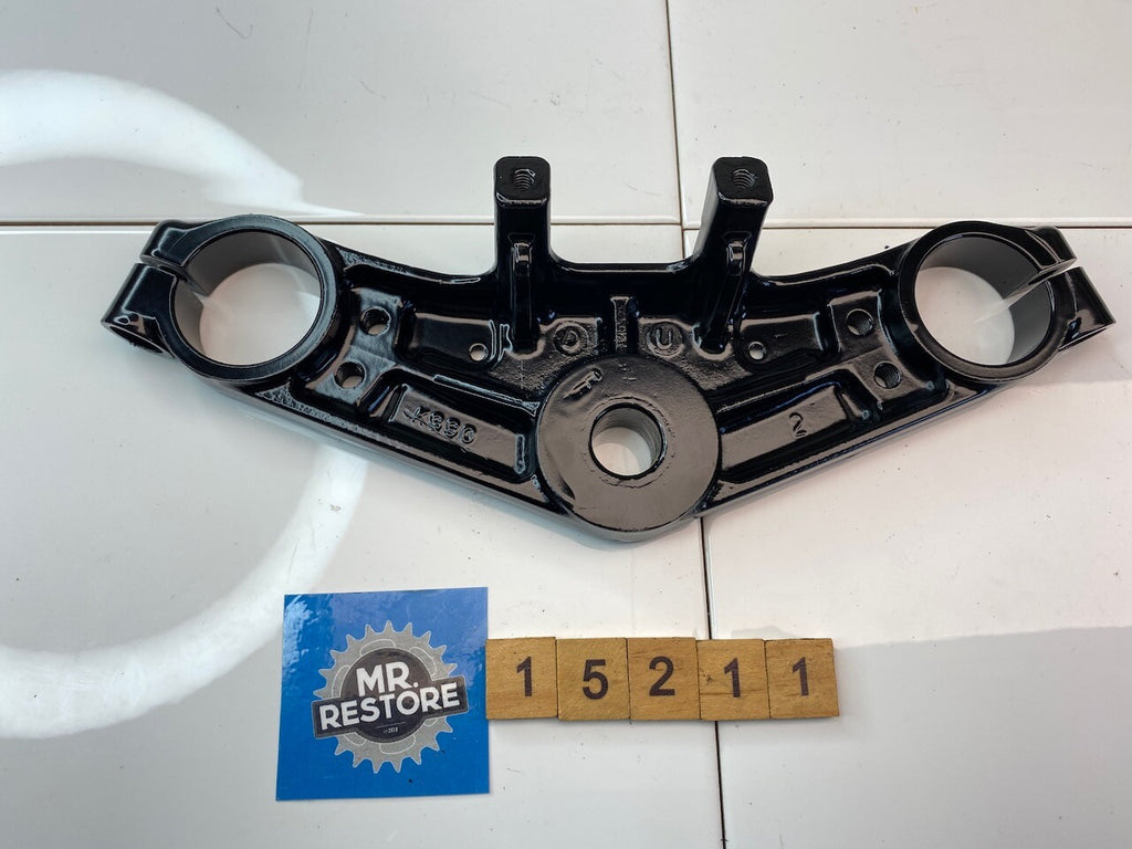 Kawasaki GPZ900 R Steering Stem Head - Re-painted