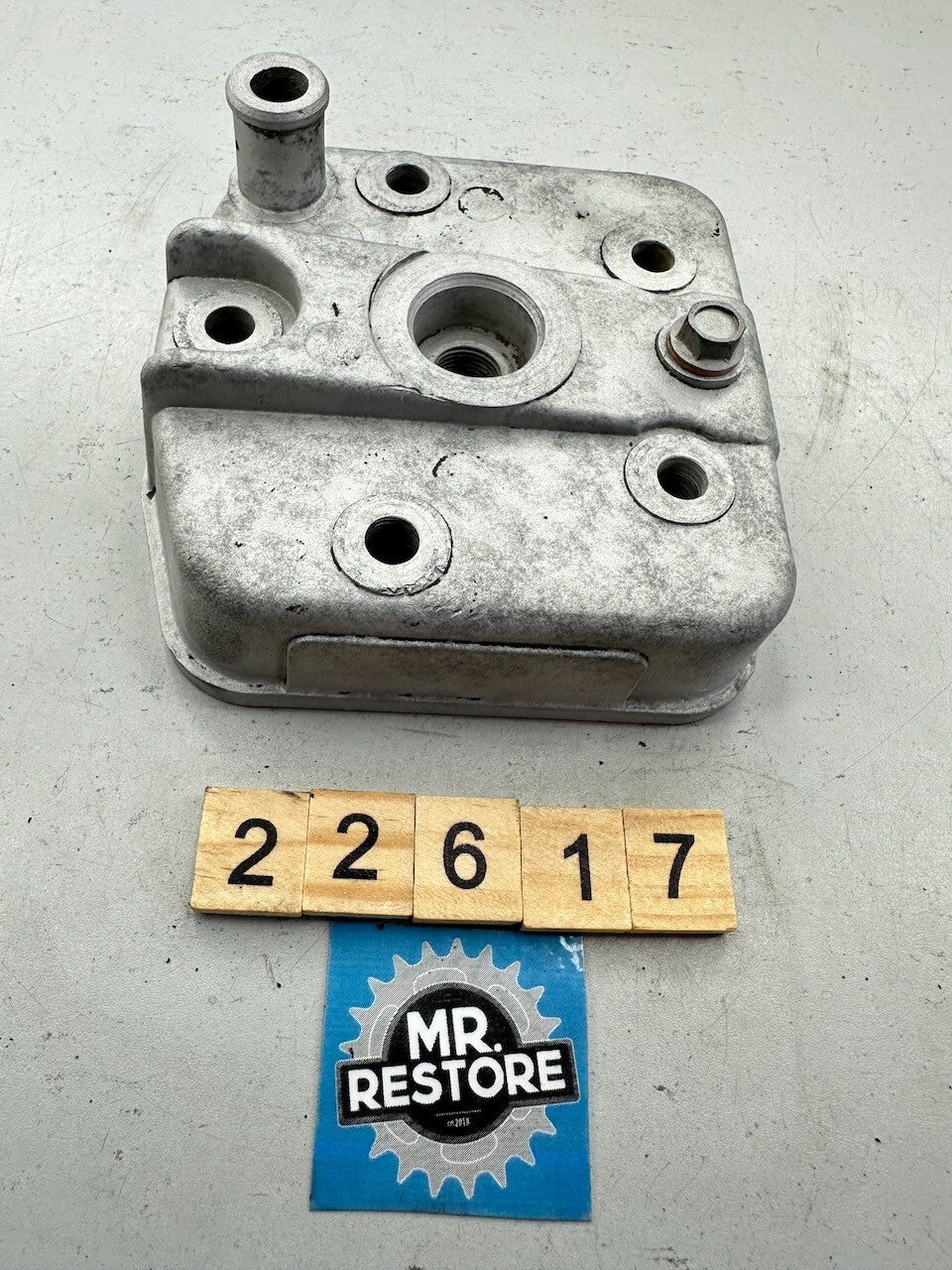 Yamaha YZ125H 1981 OEM Cylinder Head (4V2) 4V2-11111-00