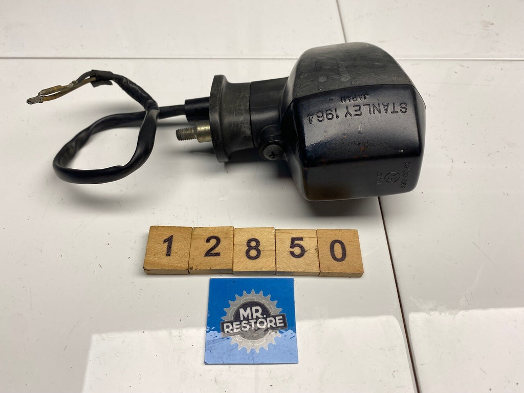 Kawasaki ZZR250 ZX2RC GPZ250 GPX250 OEM Indicator & Mount (tested)