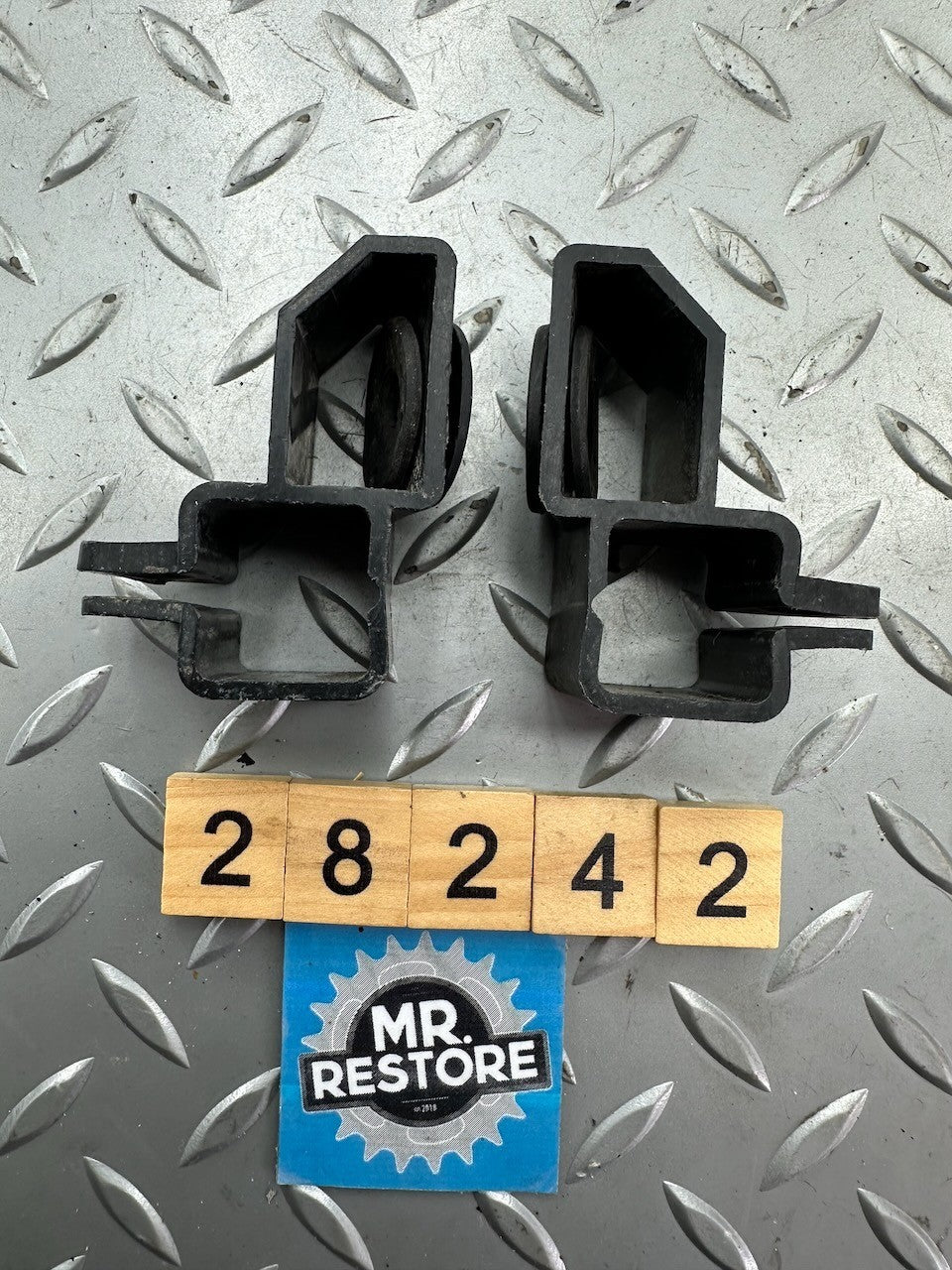 Suzuki RG500 RG400 Pair of Genuine Side Cover Holders & Grommets