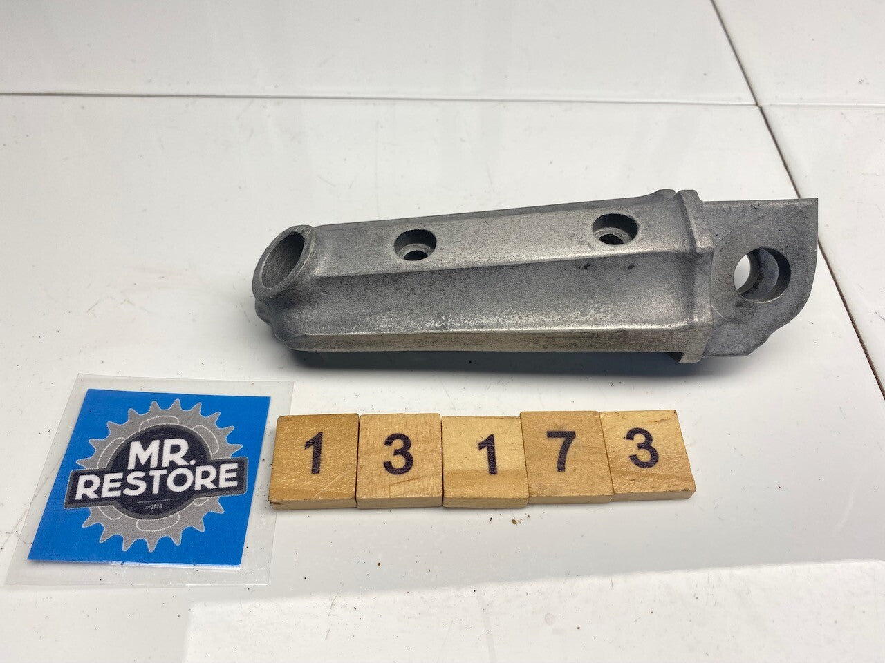 Kawasaki GPZ900R ZX900 Front RH Front Step Foot Rest 34028-1120
