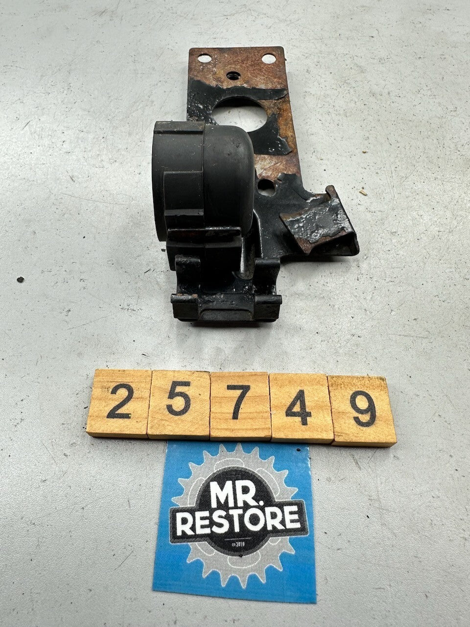 Kawasaki Z250 A - Electro Base Bracket 11034-1253