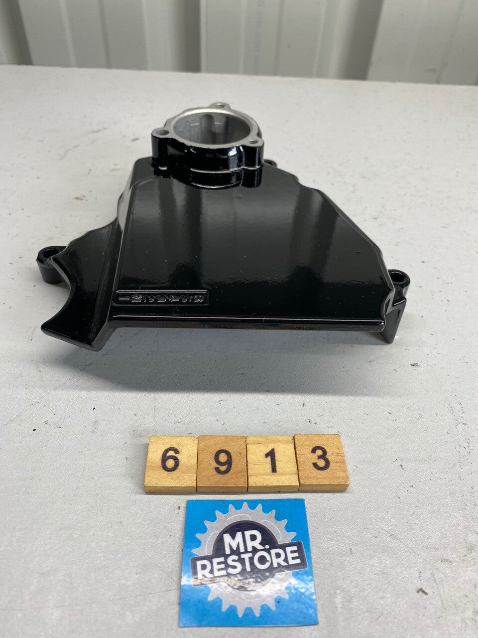 Kawasaki ZZR110 Gear Select Side Cover Clutch Slave Holder - Reconditioned