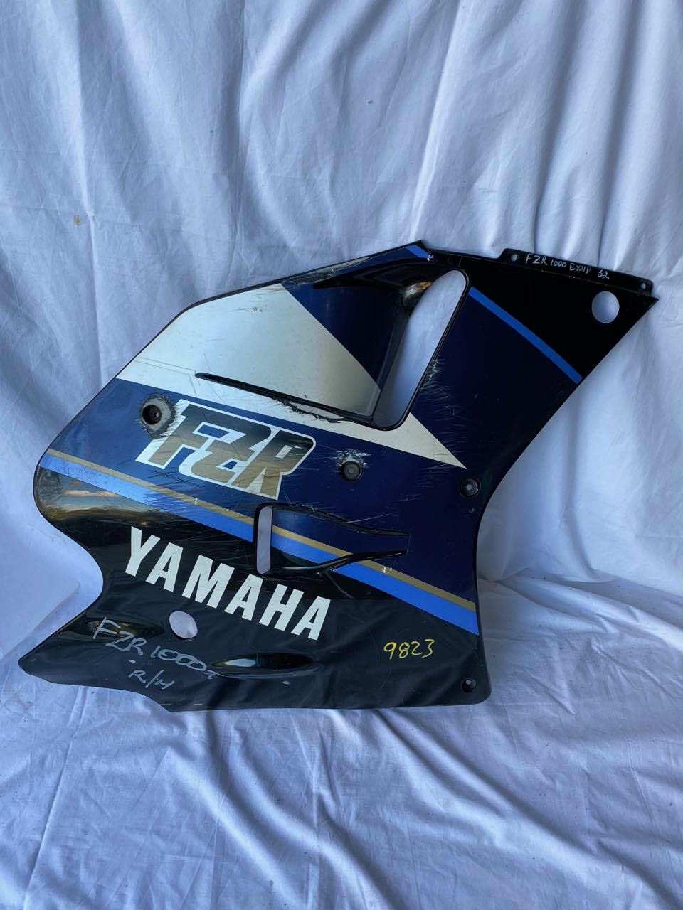 Yamaha FZR1000 EXUP R/H Side Panel - 3GM-2835K Silver