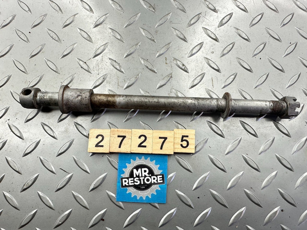 Suzuki SP370 SP400 TS250 TS125 DR500 DR400 Front Axle Spindle 64711-43000