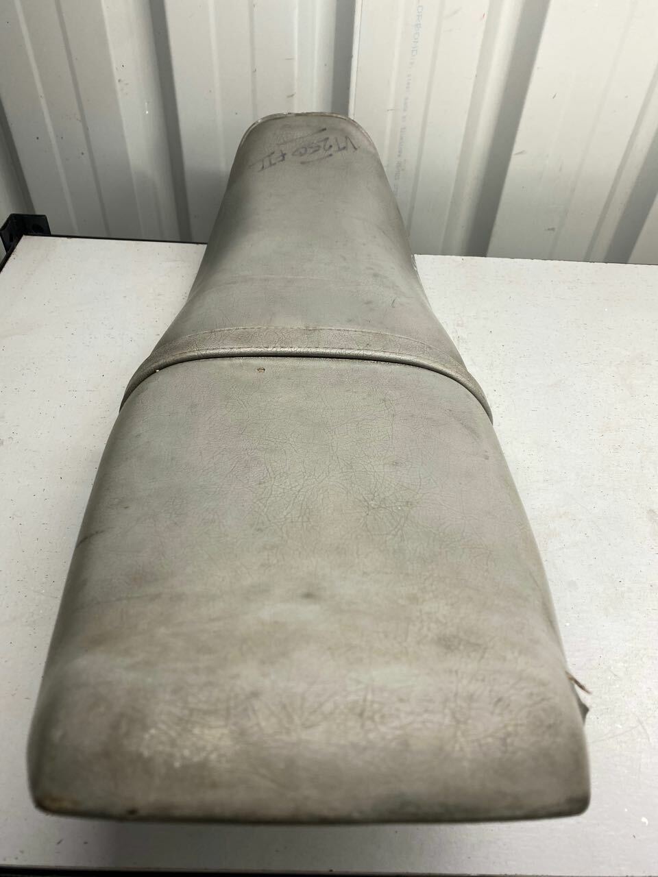 Honda VT250 FII Seat - 77200-KE8-000