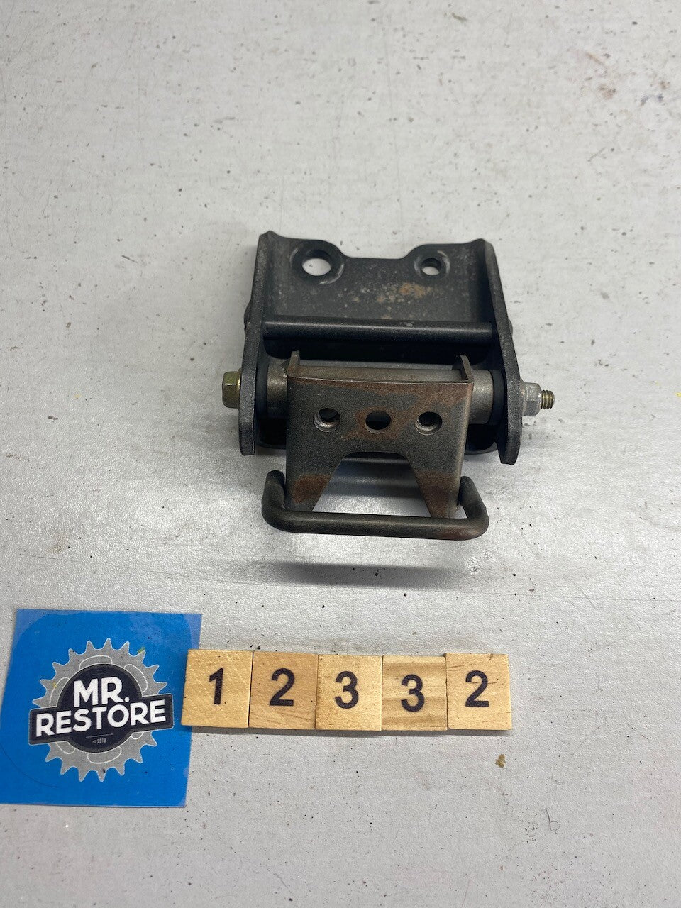 Honda VFR800 Tank Stays - 17516-MBG & 17524-MBG