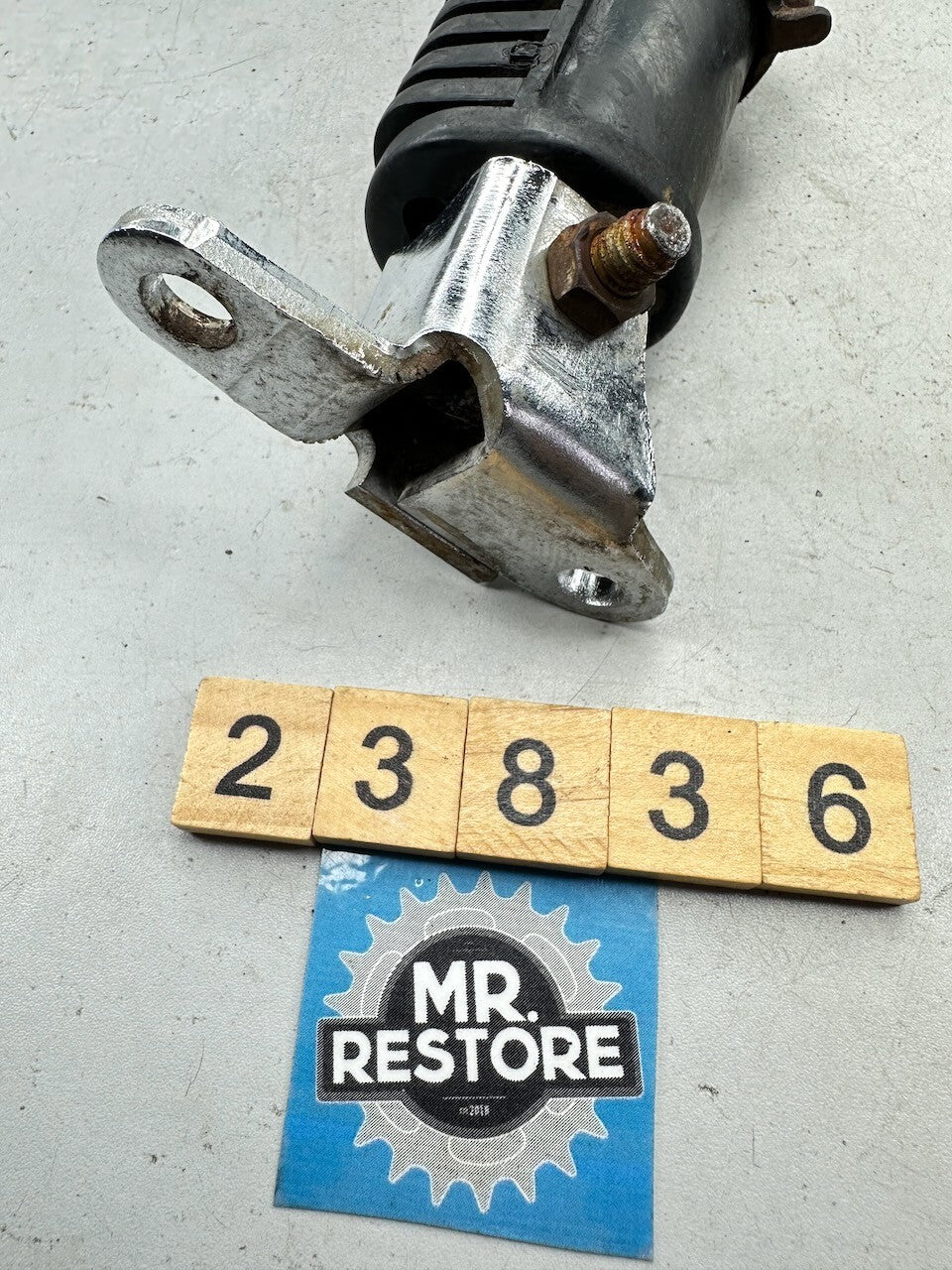 Honda CB750 '79-82' Right Footrest Peg & Rubber 50620-438