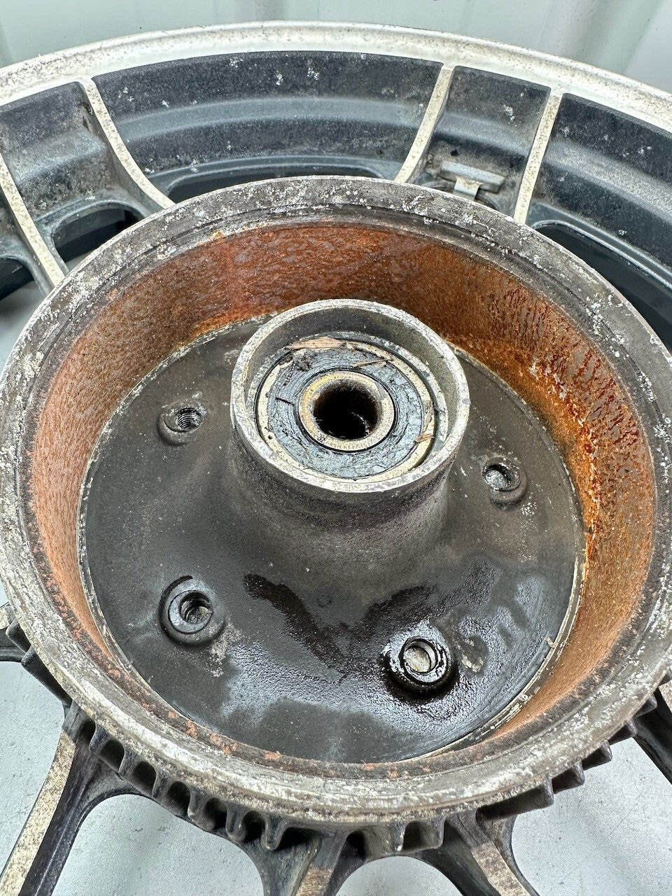 Honda Nighthawk CB650SC VT500 Shadow 1984 16 x 3.00 Rear Wheel Rim (68M)
