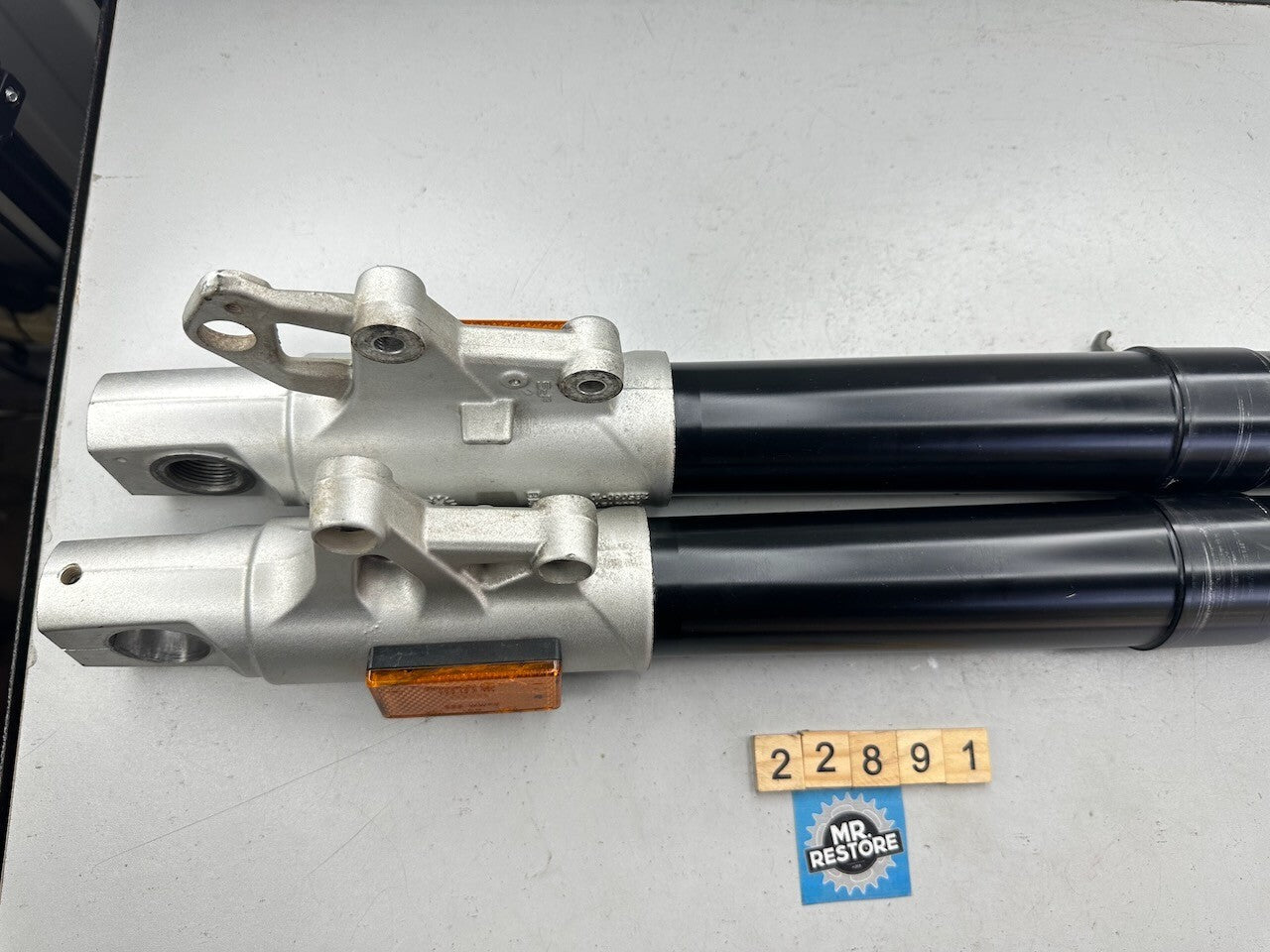 BMW R1200GS ADV 2007 Pair of Straight Forks 7664958  7664957