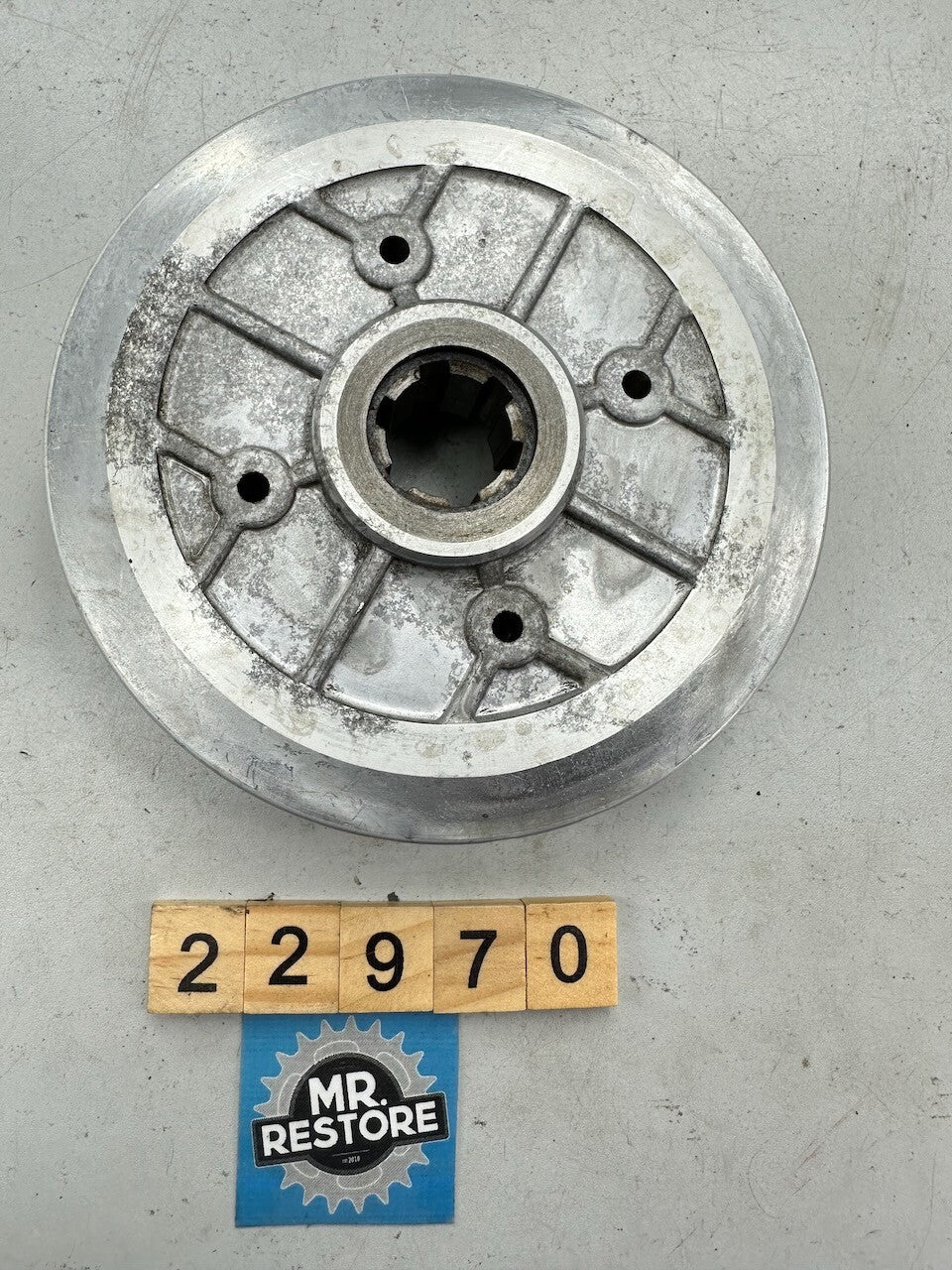 Yamaha XS400 XS360 XS250 Clutch Boss Hub 1L9-16371