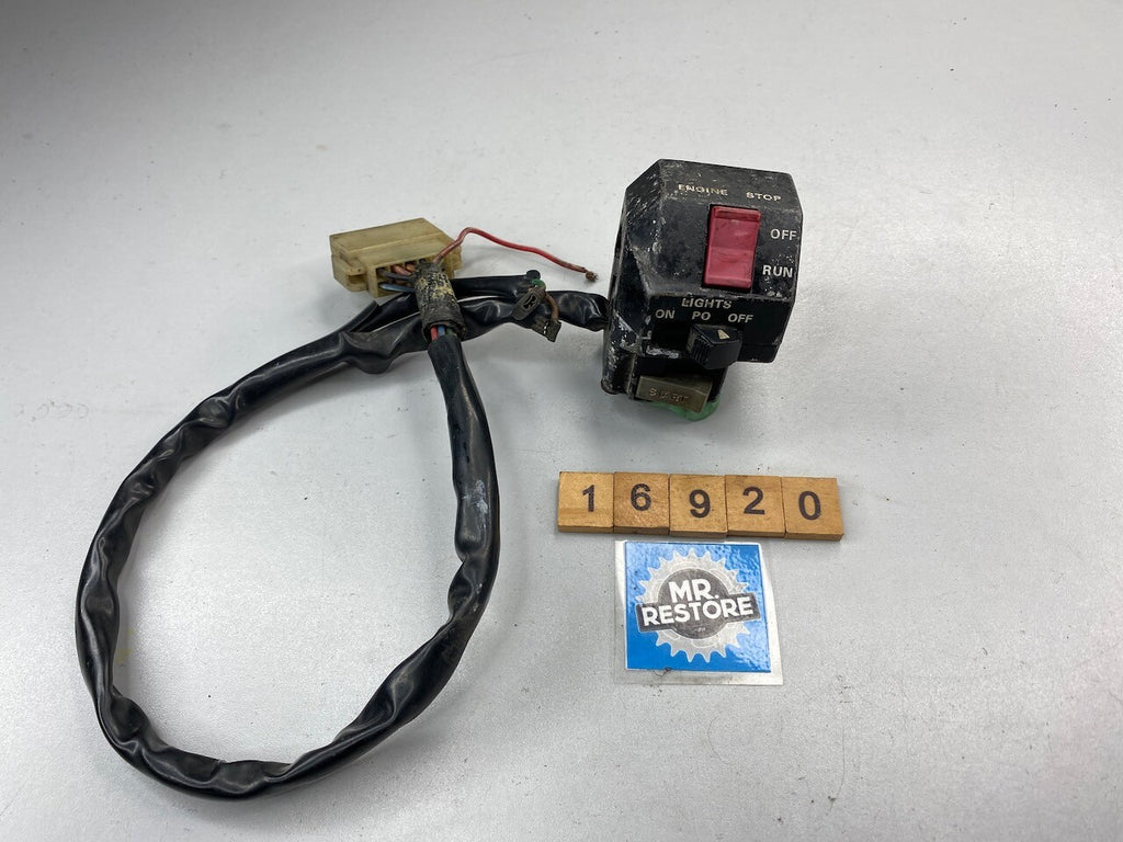 Yamaha FZ750 1985 R/H Handlebar Switch 