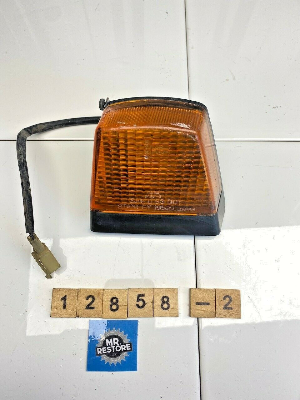 Kawasaki GPZ1000 RX Rear L/H Indicator & Bulb Holder Loom 23040-1123