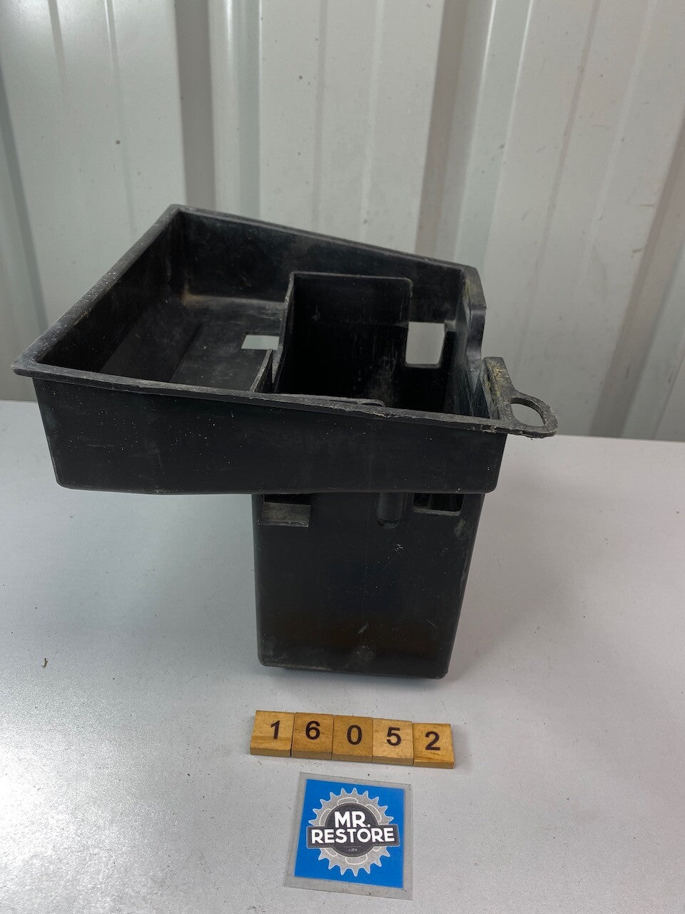 Kawasaki GPZ900 R ZX900 Battery Case Holder 32097-1102