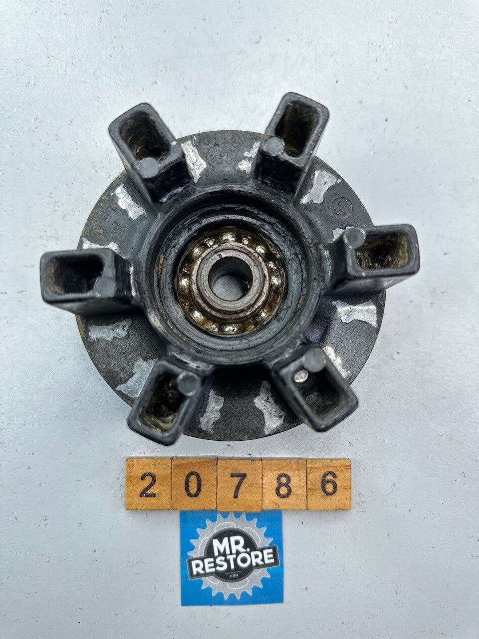 Yamaha SRX250 SR250 XT600 XT350 XT250 TT250 Rear Wheel Hub 3Y1-25366-00-98