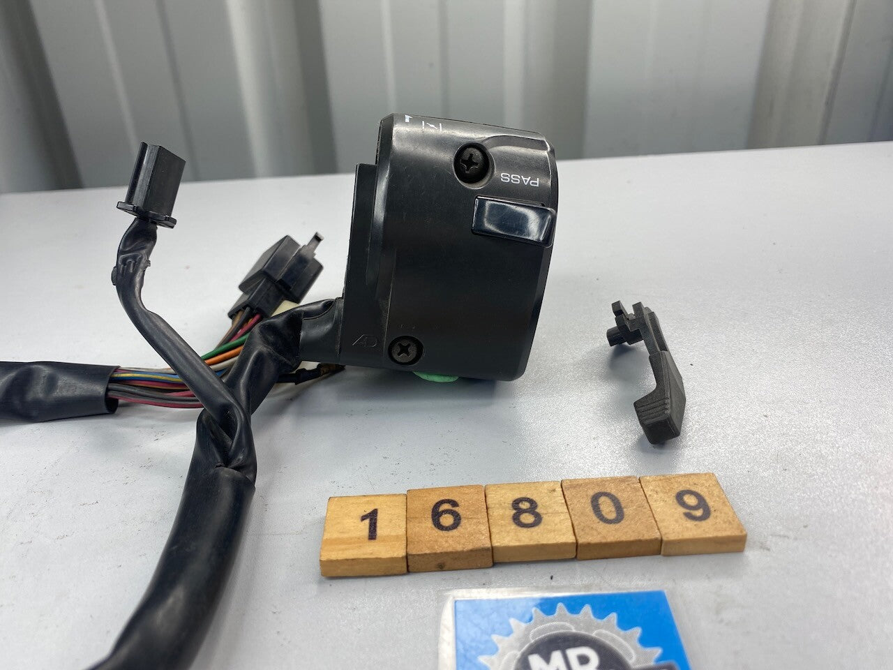 Kawasaki EX500 ZR1200 1100 750 ZX1200 1100 900 750 600 L/H Handlebar Switch