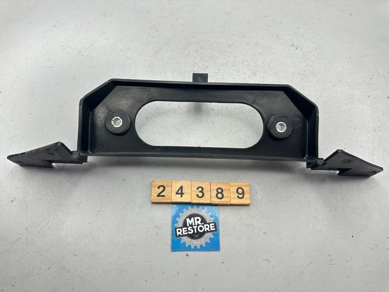 Kawasaki GPZ900R ZX900 '84-03' Rear Light Taillight Bracket 11043-1458