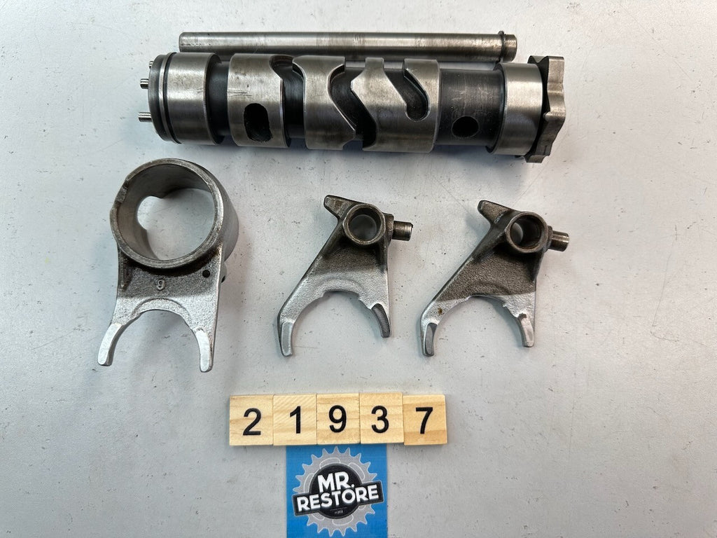 Kawasaki ZX750 GPZ750 Turbo Gear Shift Forks & Drum