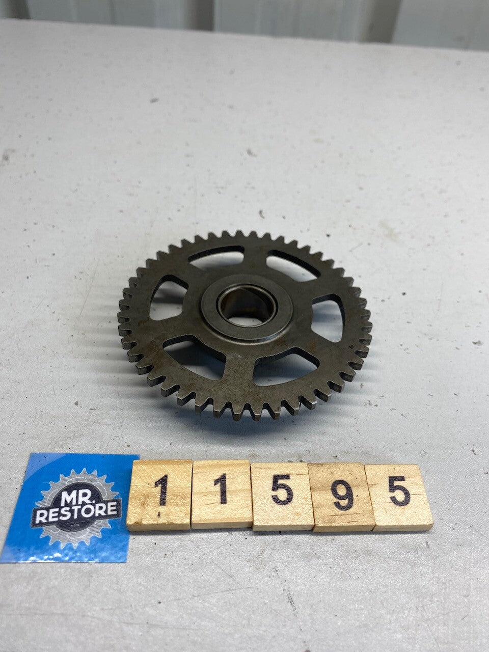 Yamaha FZR250 2KR 3HX1 Starter Idler Gear 1HX-15517