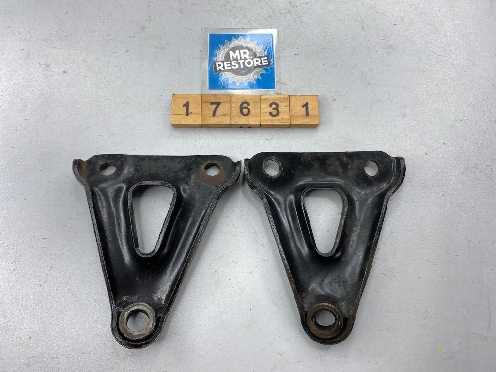 Honda GL1000 Goldwing 1976 Frame Bracket Pair 50352-371-000ZA  50351-371-000ZA
