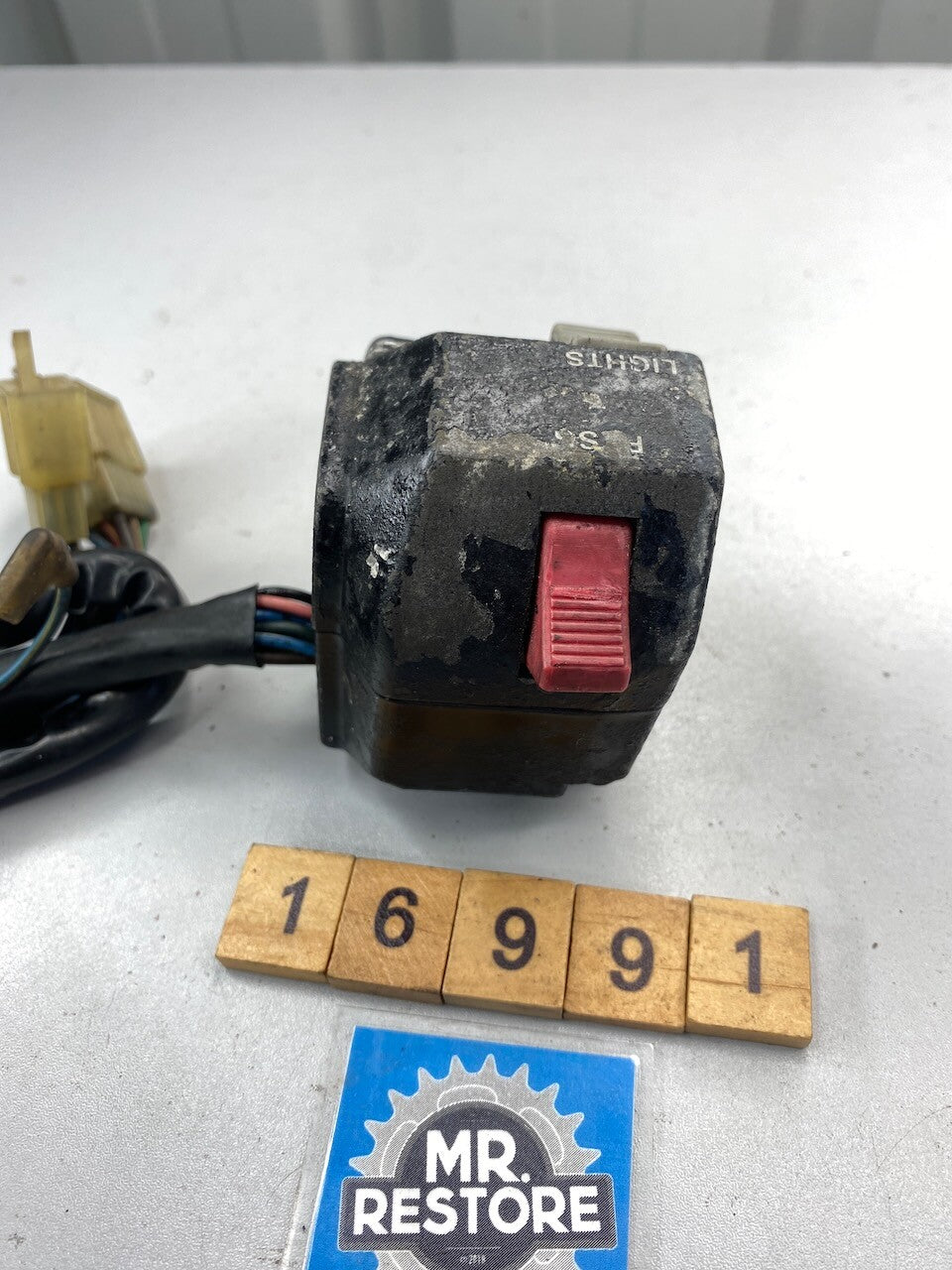 Yamaha FZR750 L/H Handlebar Switch 