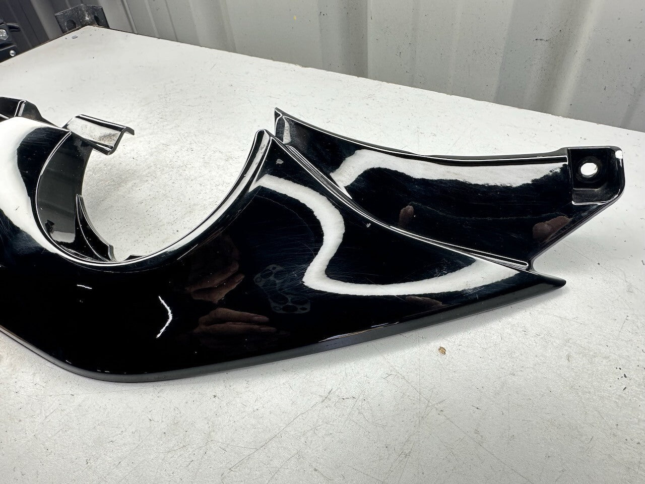 BMW G650GS 2010-15 Rear Right Lateral Trim Panel 46627727176  46627727122