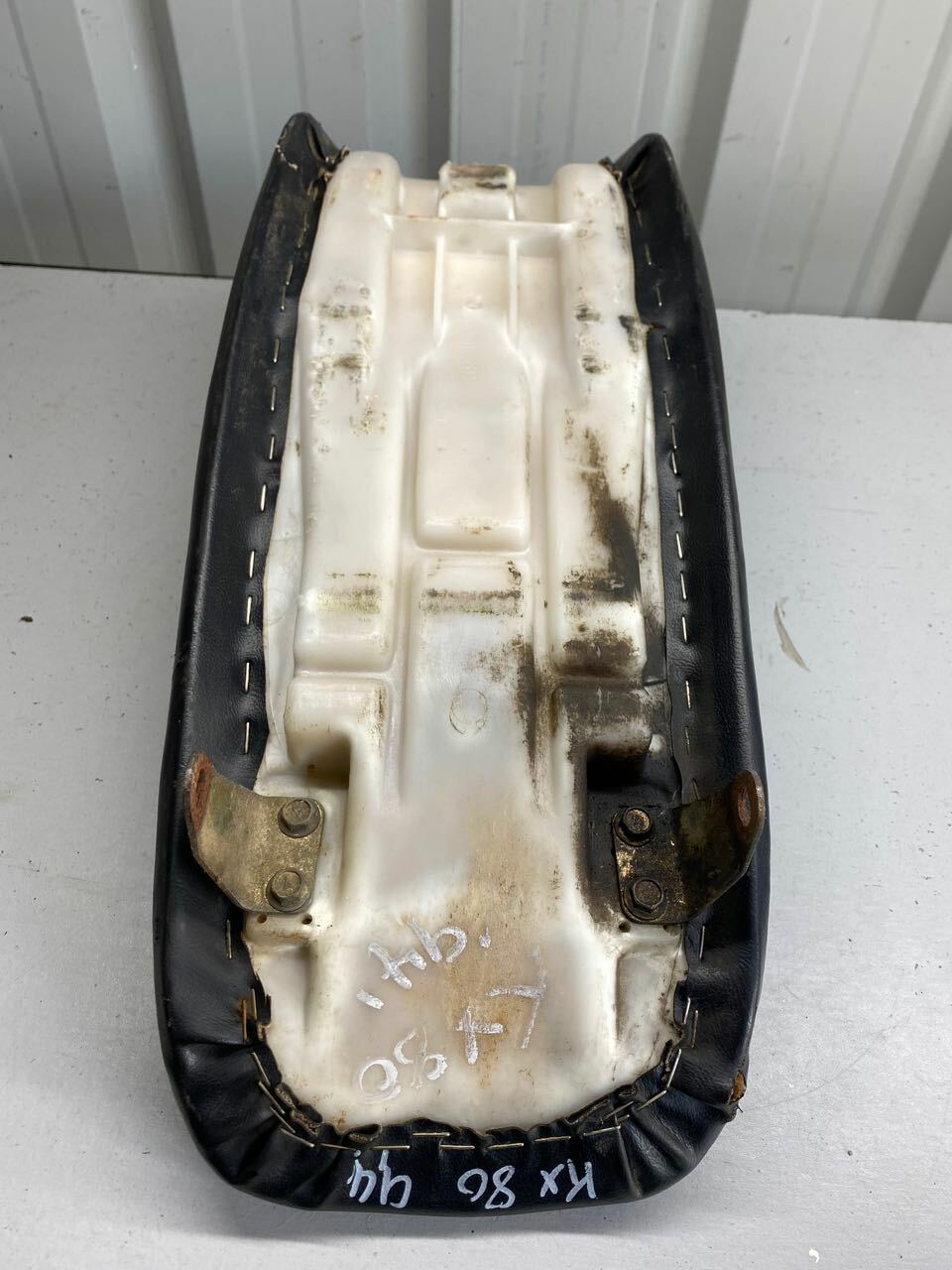 Kawasaki KX80 Seat 53001-1619