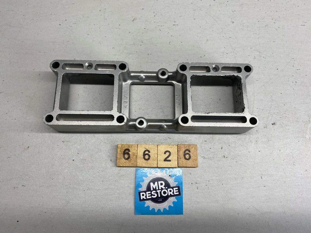 Yamaha RZ500 RD500LC RZV500R Intake Valve Seat - 47X-13661-00