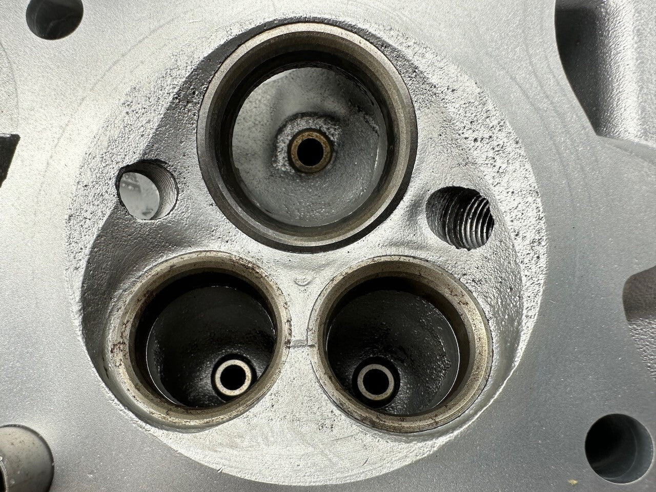Honda XLV750R Cylinder Head MG7 1 - Vapour Blasted