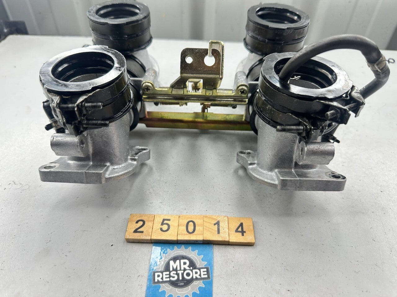 Yamaha V-Max 1200 VMX12 '85-03' Carburettor Joints 1 & 2 inc Rubbers - 1FK-13586