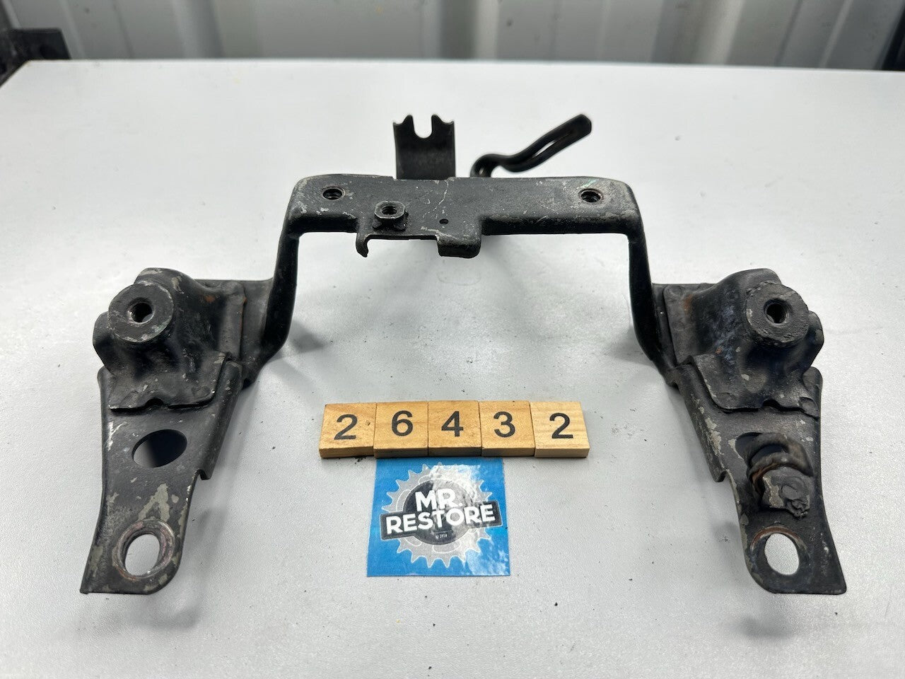 Honda VF1000 F '85' Rear Fender Bracket Stay 80200-MB6-630