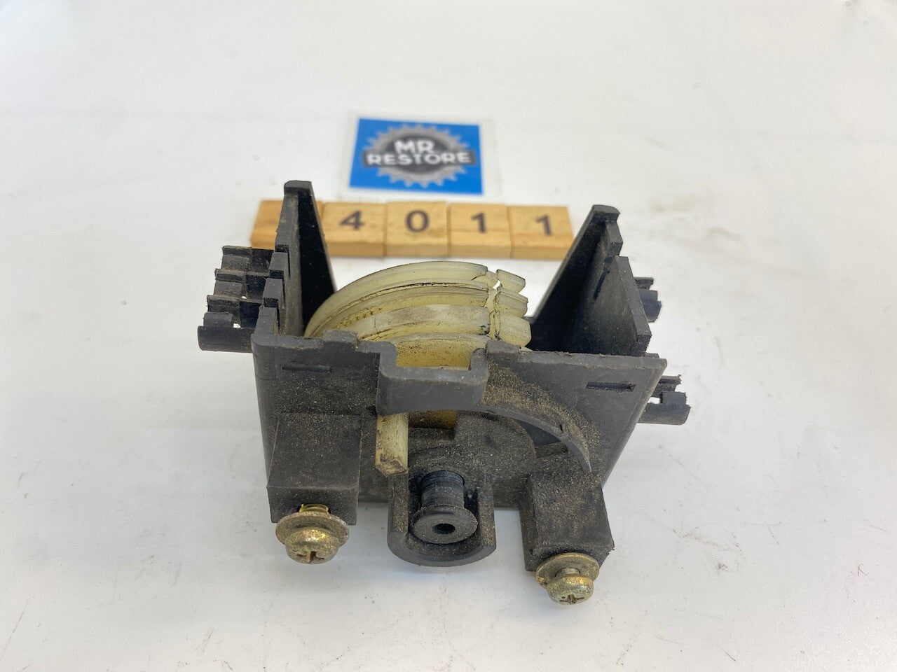 Suzuki RGV250 Throttle Position Sensor Pulley Box