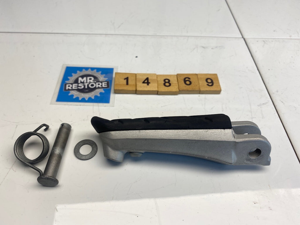 Honda CB600F CBR600 VFR800 CBR1100XX Left Hand Riders Rest Peg 50645-MBW