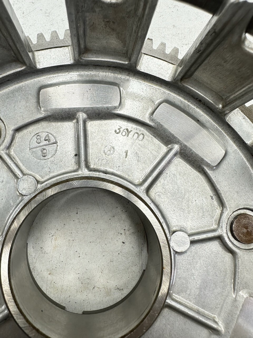 Yamaha FJ1100 '84-85' Clutch Basket 36Y-16150