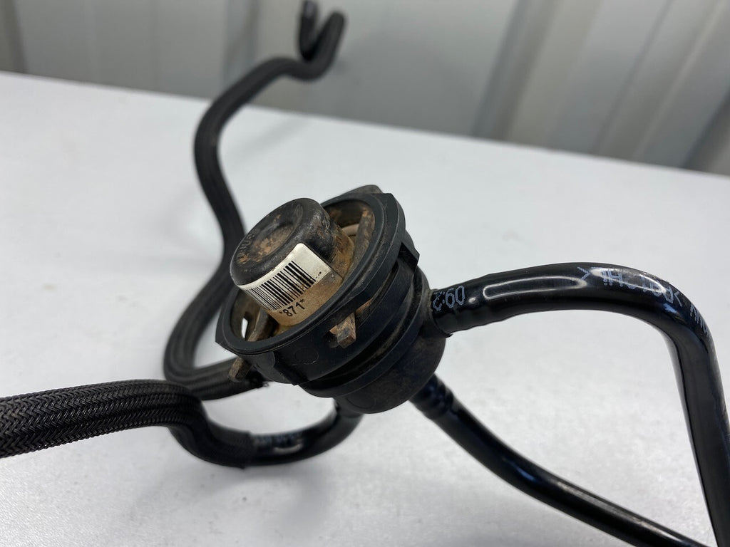 BMW R1200GS Fuel Distributor/Pressure Regulator & Pipes 13537718521  13537705871