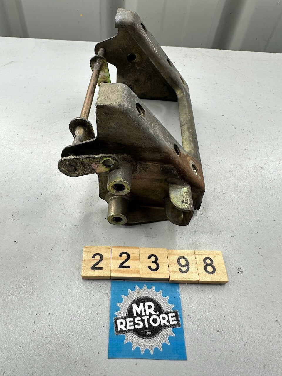 Kawasaki GPZ1000RX ZX1000 1986-88 Tail Grip Bracket 11044-1172