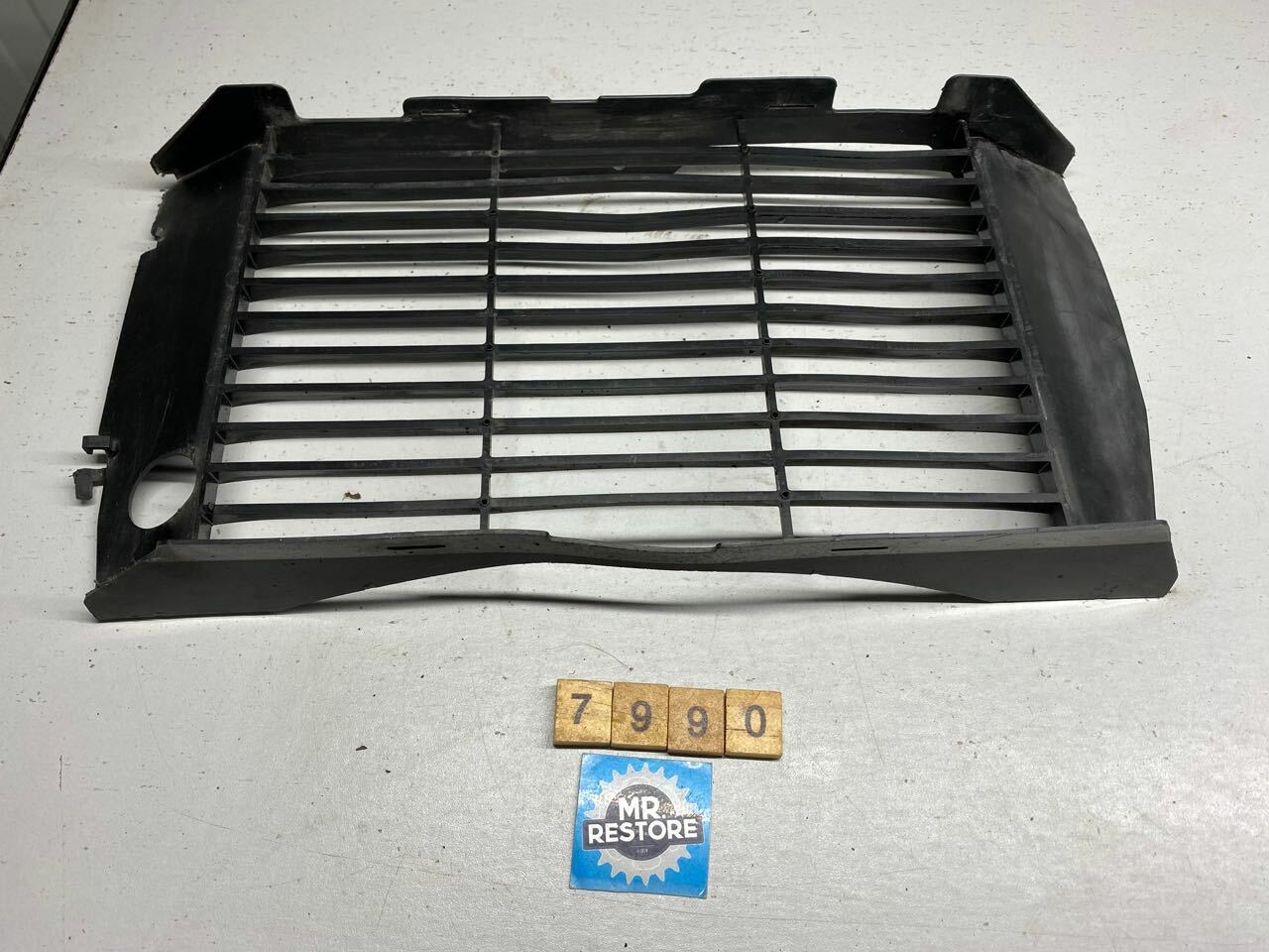 Honda CBR250R MC19 Radiator Grille OEM