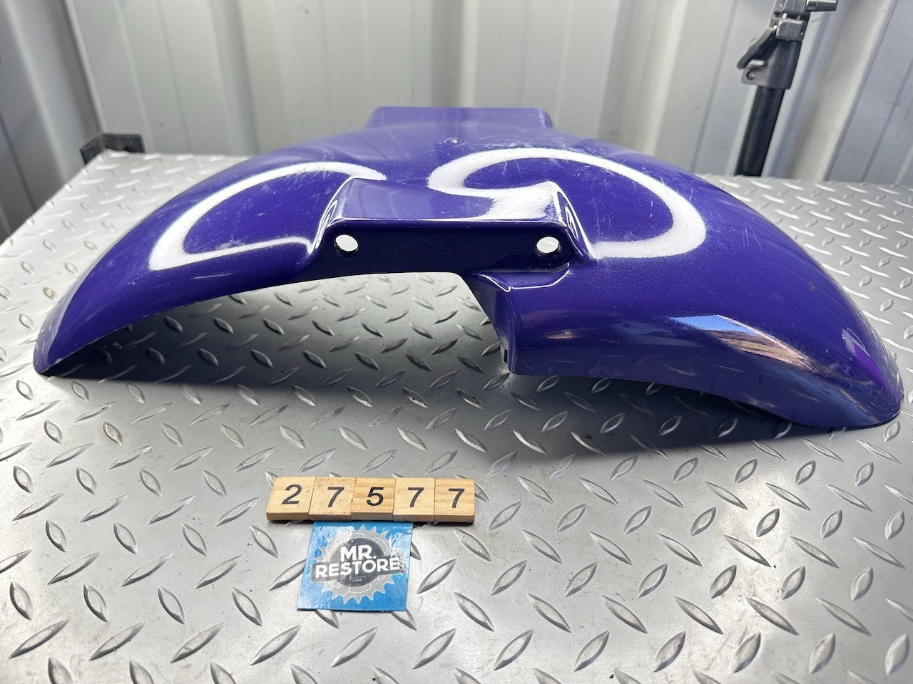 Honda CBR900RR Fireblade SC28 OEM Front Mudguard Fender No Cracks 6100-MWO-0000