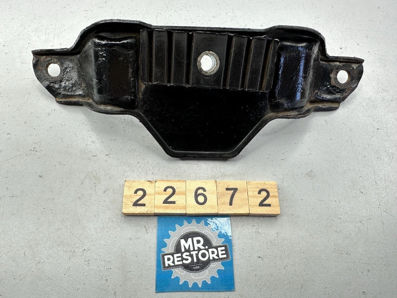 Kawasaki ZX750 ZX7R 1991-92 Fuel Tank Bracket & Rubber Mount