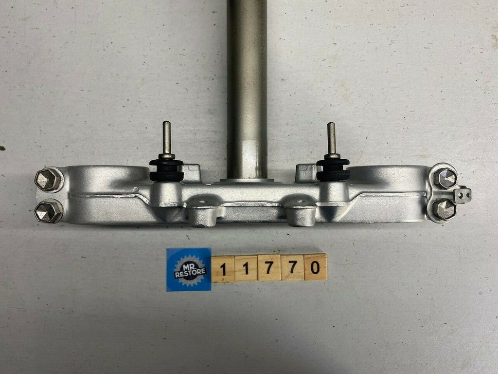 Yamaha TT250 1991 Fork Clamp Triple Tree Assy. & Bar Clamps - Reconditioned