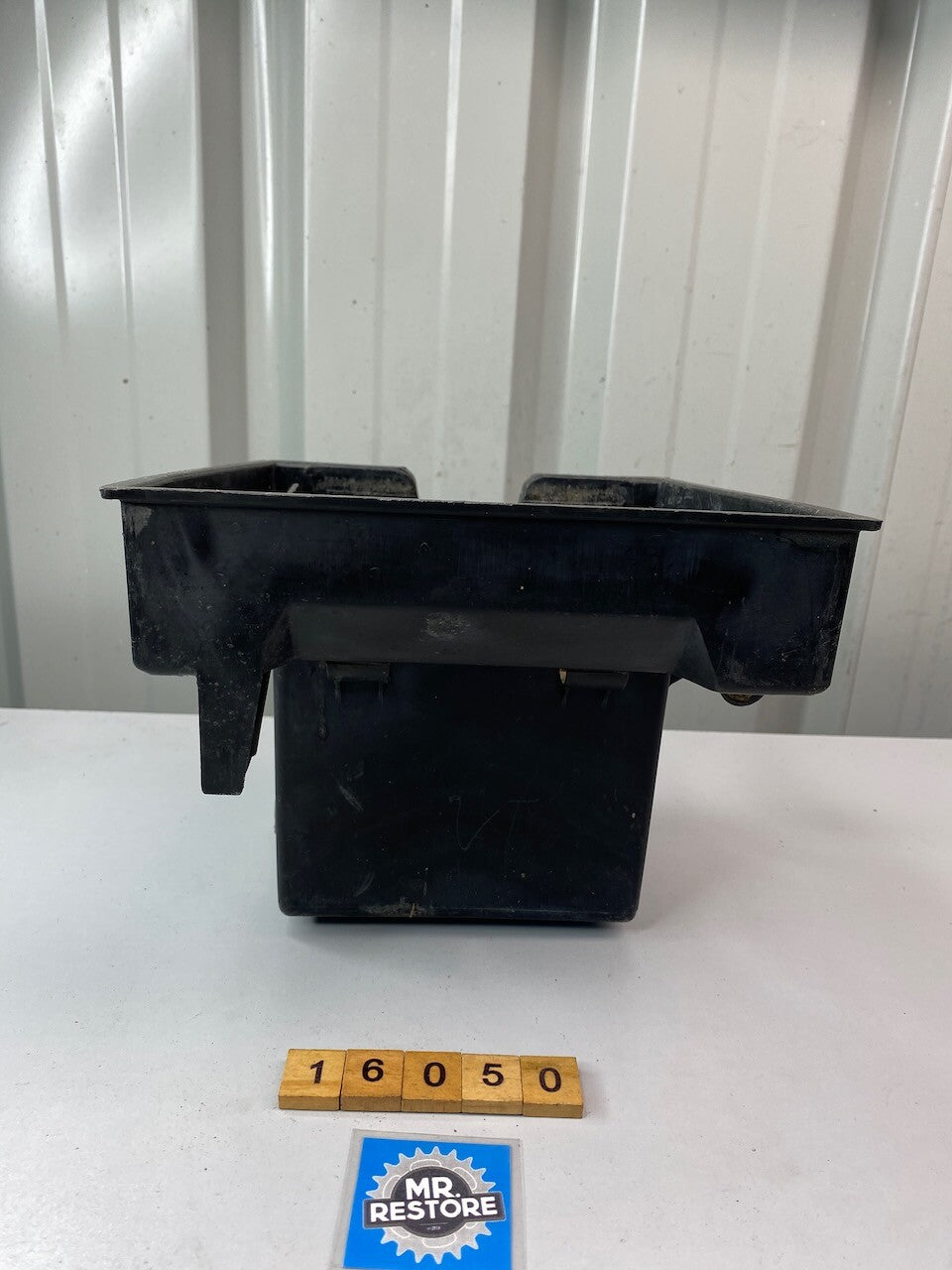 Kawasaki GPZ900 R ZX900 Battery Case Holder 32097-1102
