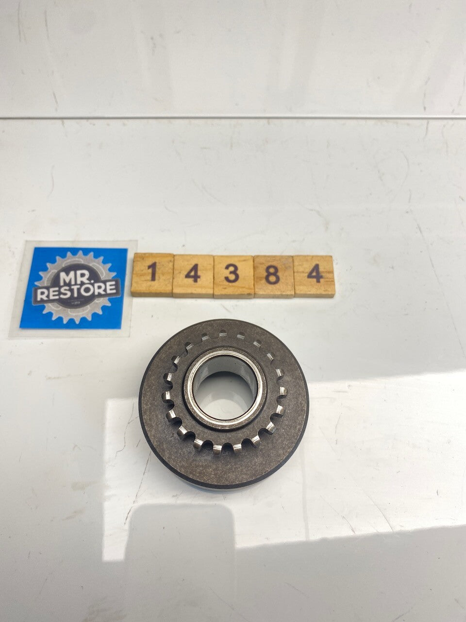 Kawasaki GPZ900R ZX900 Starter Generator Sprocket 12046-1056